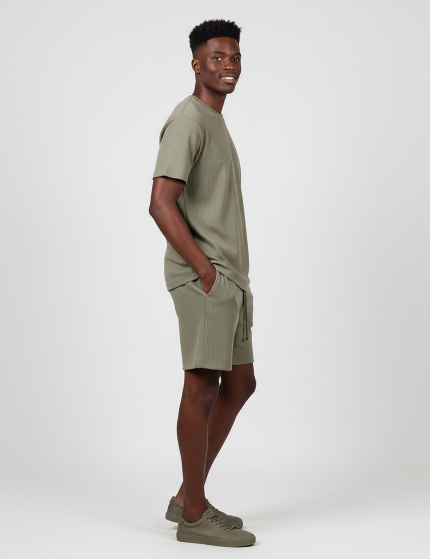 Men's Short Sleeve Textured T-Shirt & Shorts (Khaki)