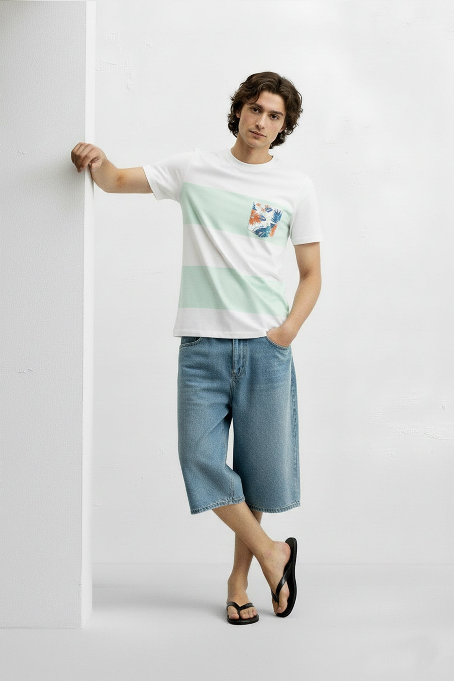 Hawksbay Men's Printed T-Shirt